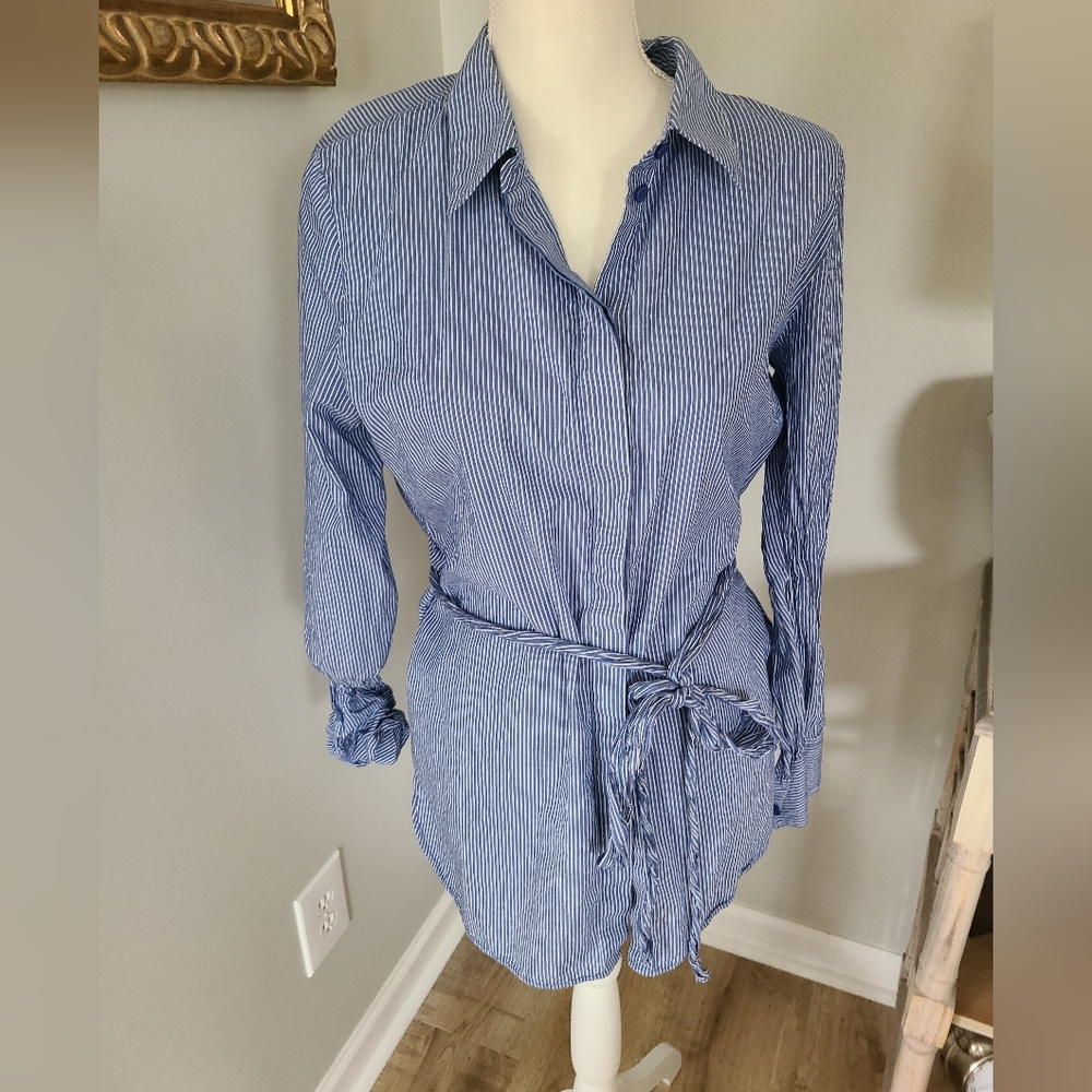 Lafayette 148 New York silk blend wrap shirt Size large
